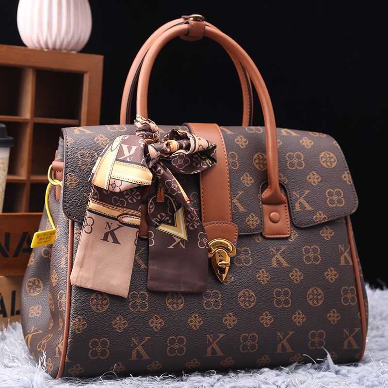 Leather Work Bag Women - กระเป๋าผู้หญิงแบรนด์หรูน้ําหนักเบา 2025 ใหม่แฟชั่นกระเป๋าถือระดับไฮเอนด์อเนกประสงค์ความจุขนาดใหญ่อินเทรนด์กระเป๋าสะพายไหล่เดียว