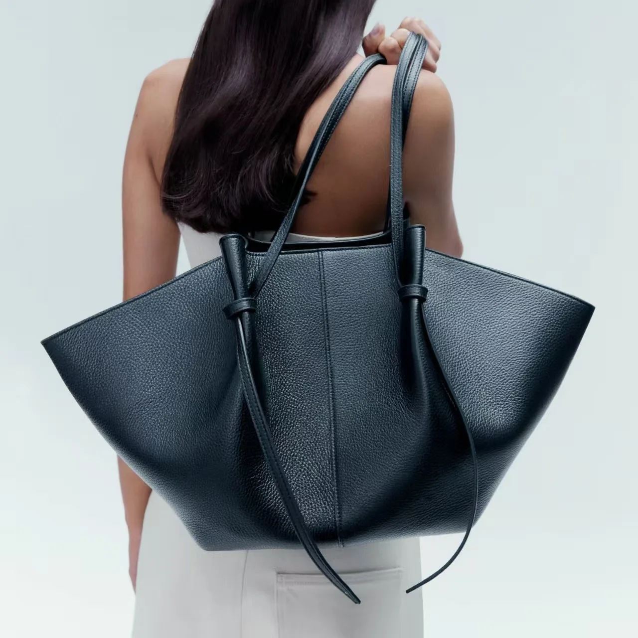 กระเป๋าหนังสะพายไหล่ทรง Dumpli - Leather Work Bag Women บทวิจารณ์และราคา